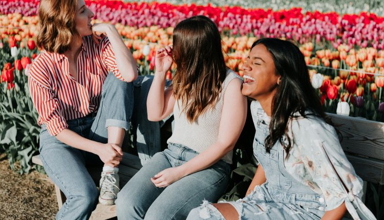 No creerás lo que descubrieron estas mujeres en esta foto en una ‘despedida de soltera’