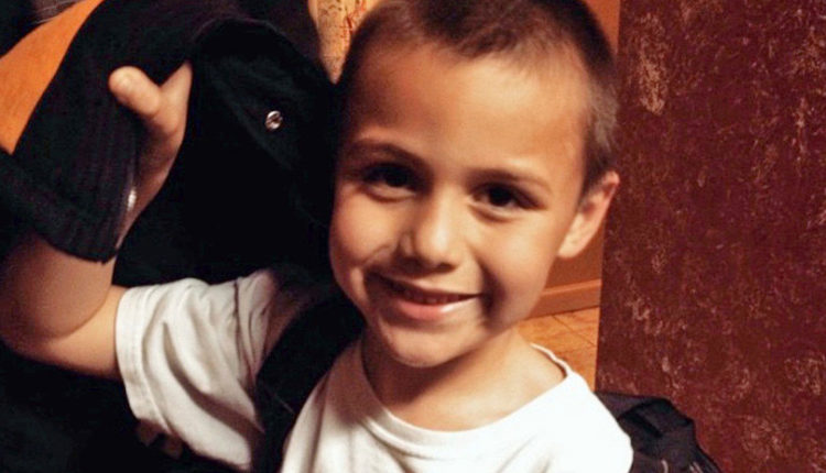 niño torturado por sus padres