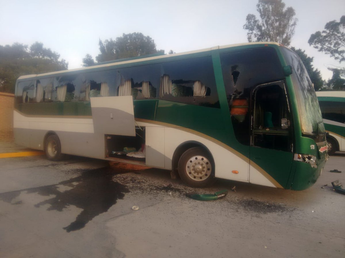 Normalistas ‘secuestran’ 60 autobuses para marcha del 2 de octubre. Noticias en tiempo real