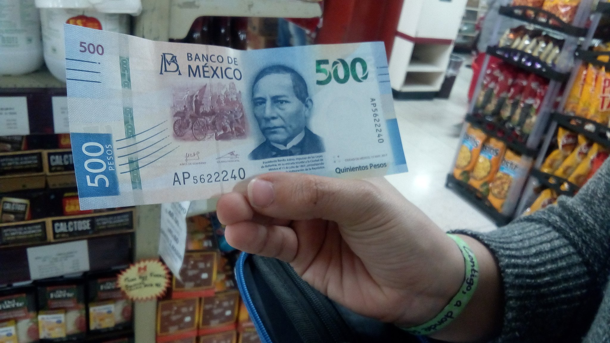 ¡ALERTA! Circulan billetes falsos de 500 pesos, mira cómo identificarlos. Noticias en tiempo real