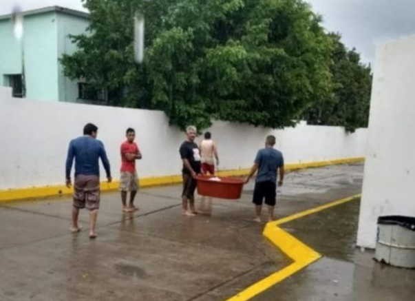 ¡Desolador! Muere niño en una tina durante inundaciones en Sinaloa. Noticias en tiempo real