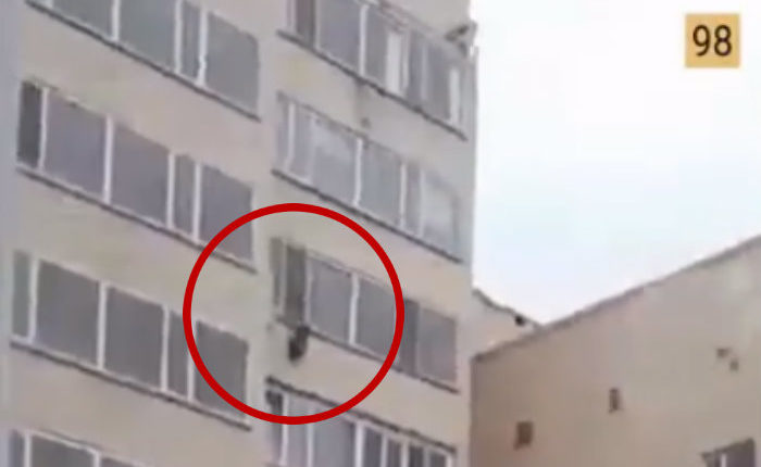 salvan a niño/ Fuente: Instagram @astanovka98