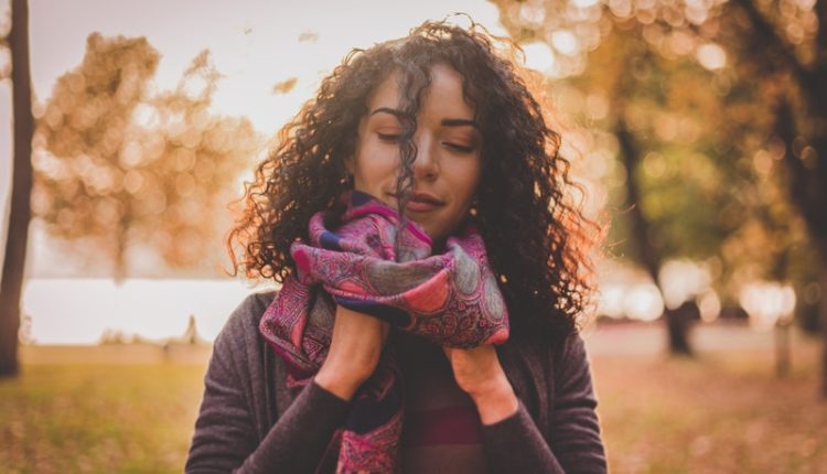 bufanda en forma de vagina / Imagen ilustrativa /Fuente: @Pexels