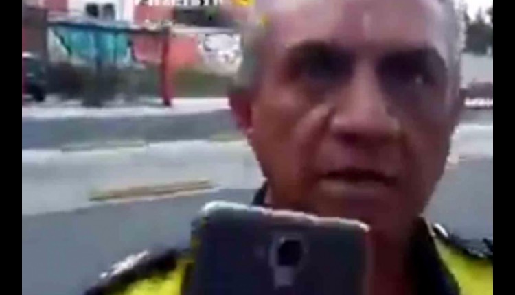 policía tu ni carro tienes