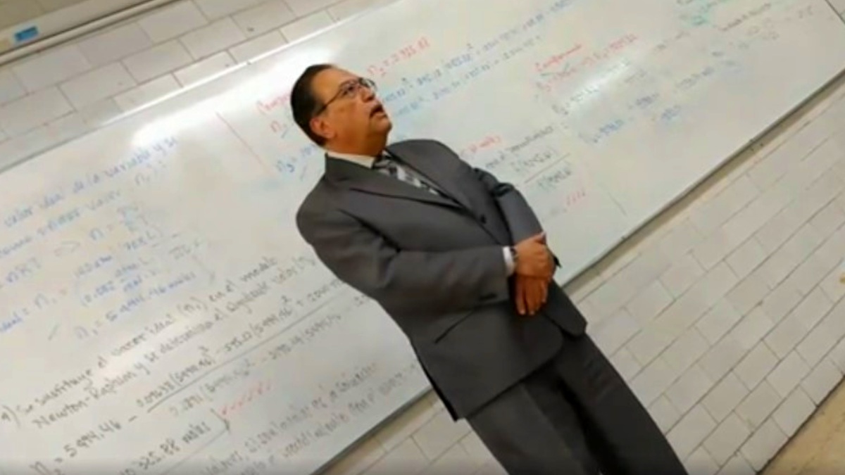 profesor poli despide jose jose