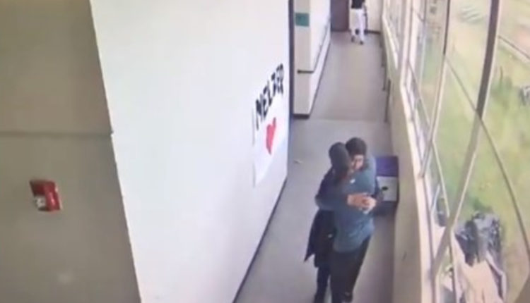 profesor tiroteo abraza agresor