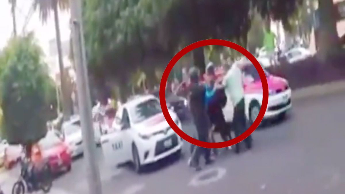 Taxistas atacan a empleados de UberEats en Polanco. Noticias en tiempo real