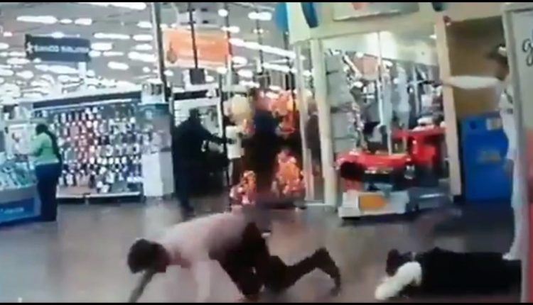 asalto walmart ciudad satélite