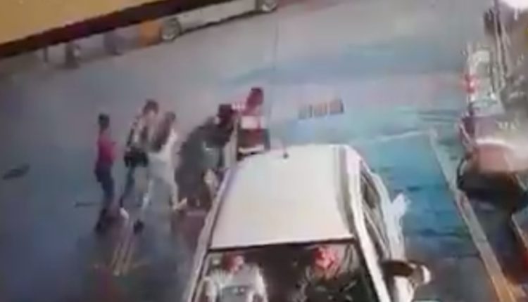 despachadoras gasolinera asalto