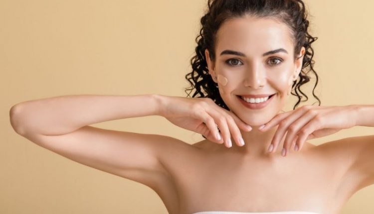 ¿Protector solar con o sin color? Descubre cuál necesitas