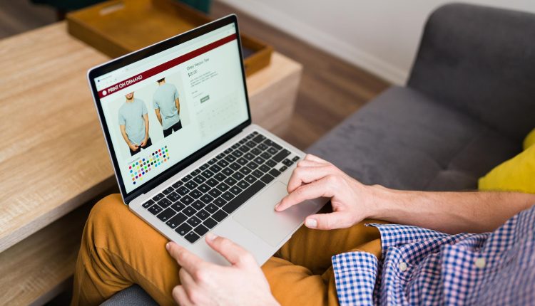 ¿Qué se debe tener en regla antes de abrir una tienda online?