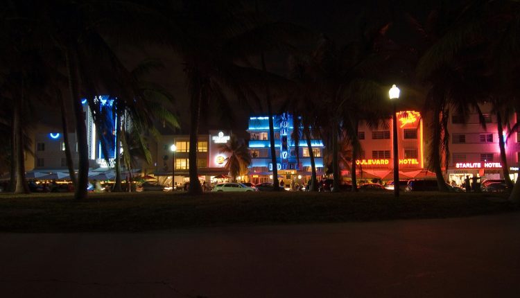 El auge de los casinos en ciudades turísticas como Cancún y Acapulco