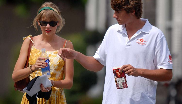 Conor Kennedy, exnovio de Taylor Swift, fue incluido en la lista de buscados de Rusia